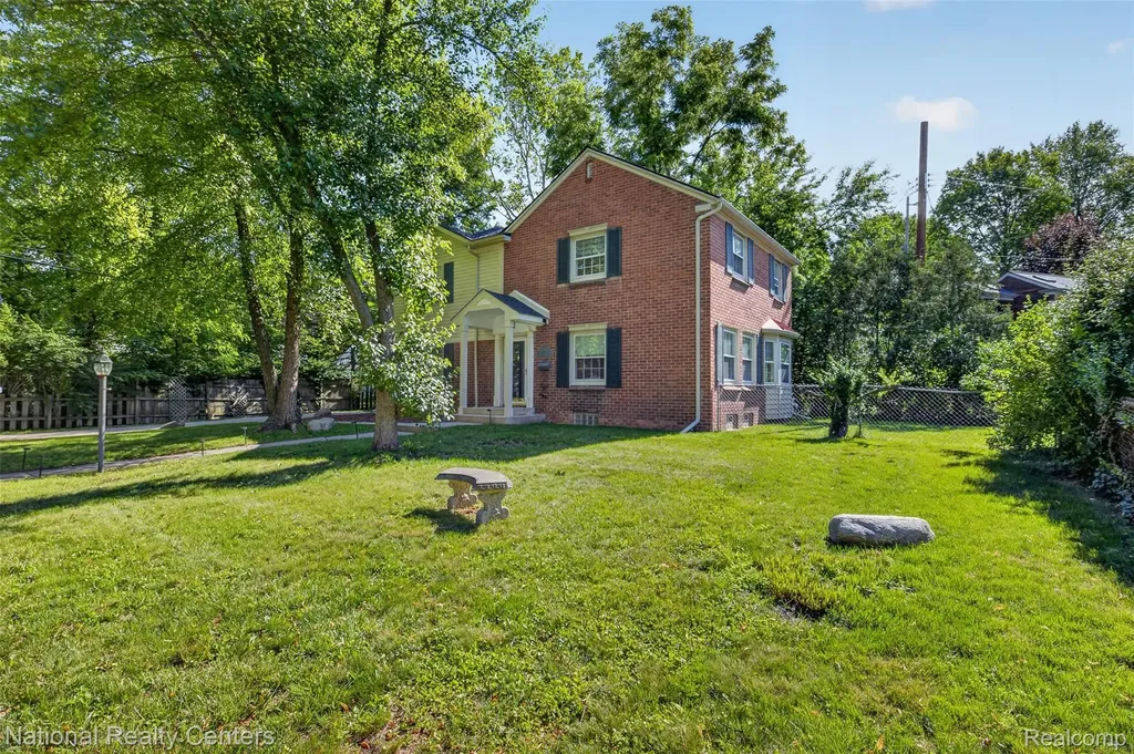 1905 Steere Place Ann Arbor City MI 48104