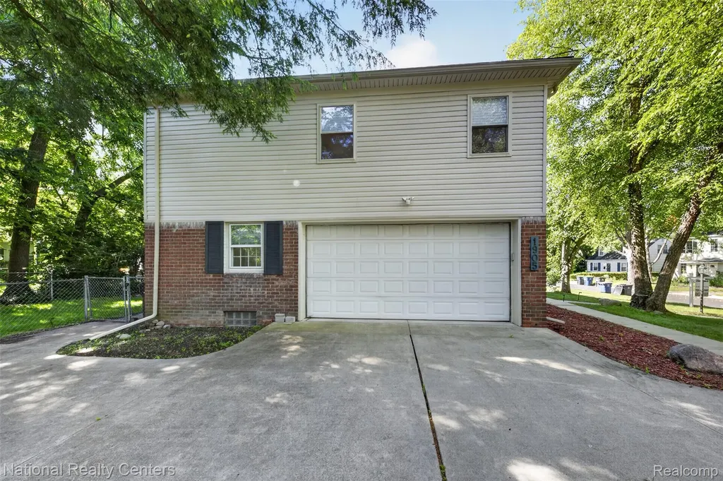 1905 Steere Place Ann Arbor City MI 48104
