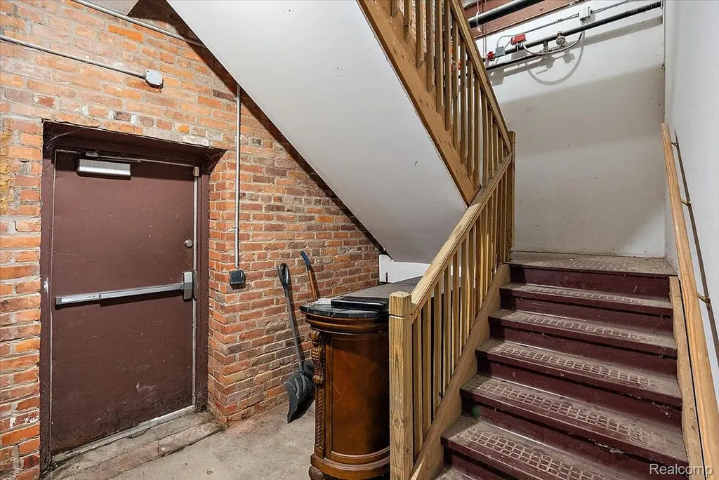 2630 Charlevoix Street Detroit City MI 48207