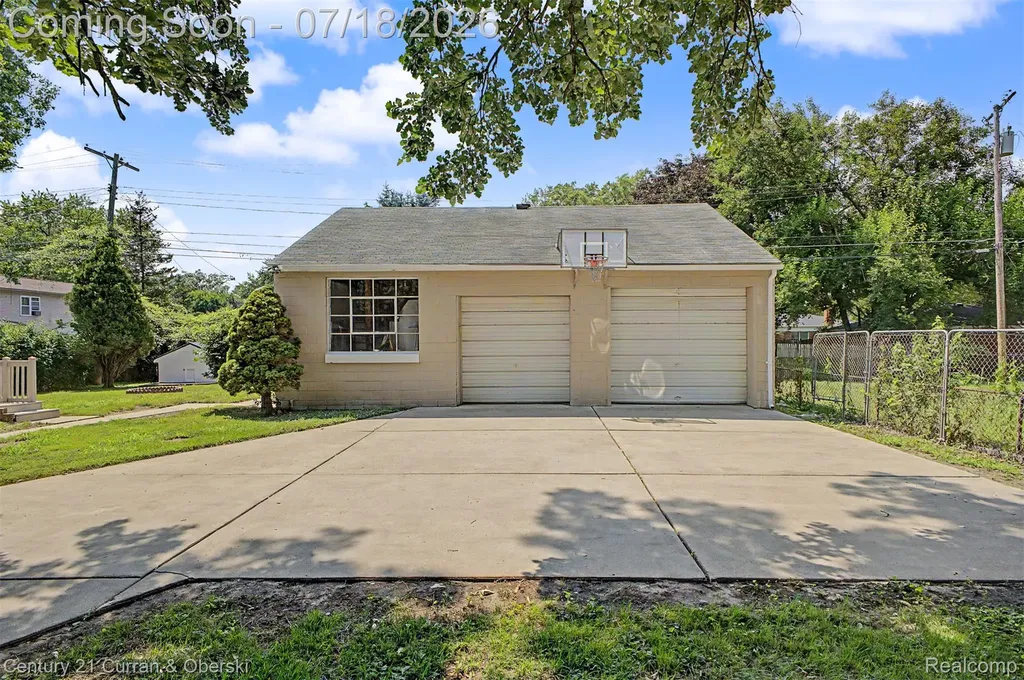 4124 Jackson Street Dearborn Heights City MI 48125