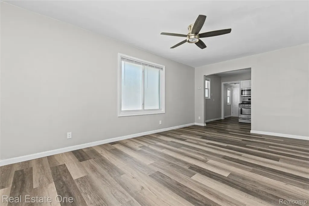 1539 Oconnor Avenue Lincoln Park City MI 48146