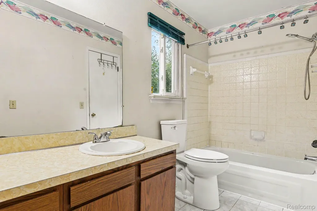 5540 New Meadow Drive Ypsilanti Charter Township MI 48197