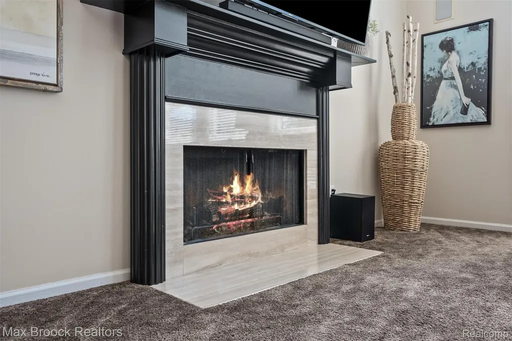 5101 Village Commons Drive West Bloomfield Charter Township MI 48322
