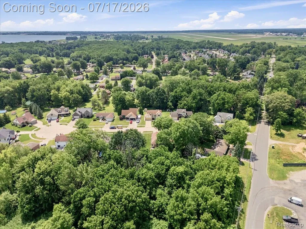 28108 Ruby Court Chesterfield Township MI 48047