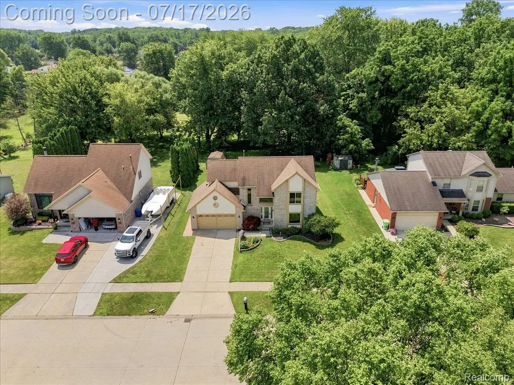 28108 Ruby Court Chesterfield Township MI 48047