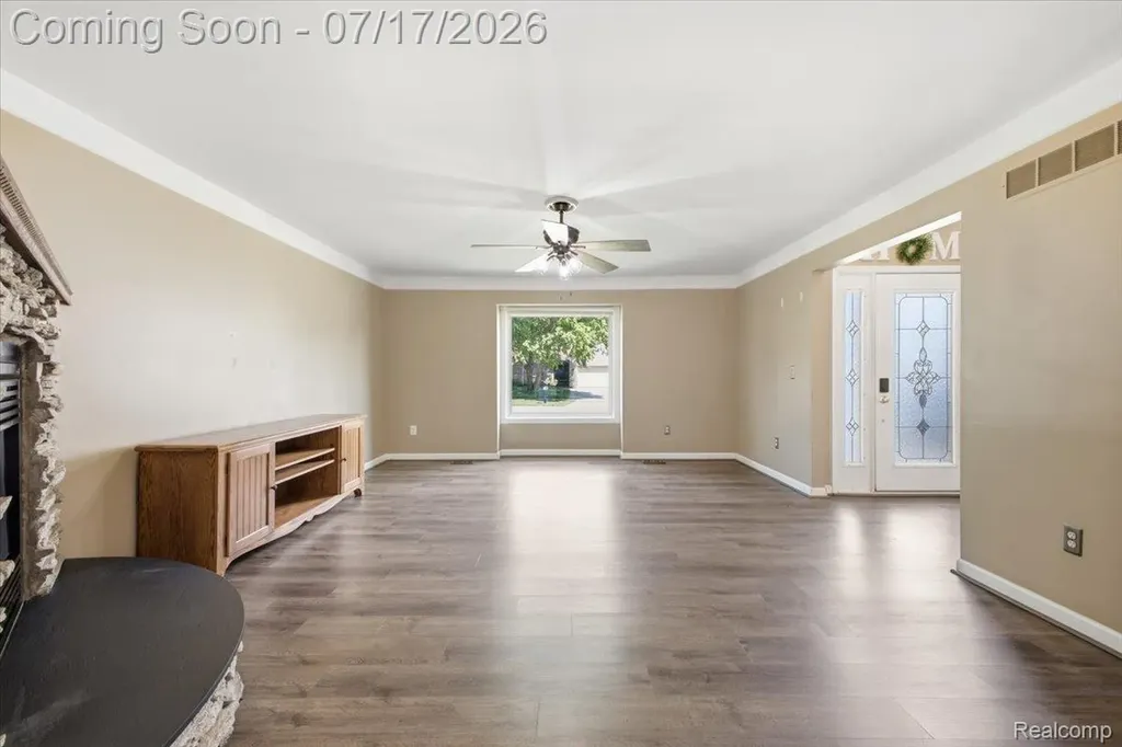 28108 Ruby Court Chesterfield Township MI 48047