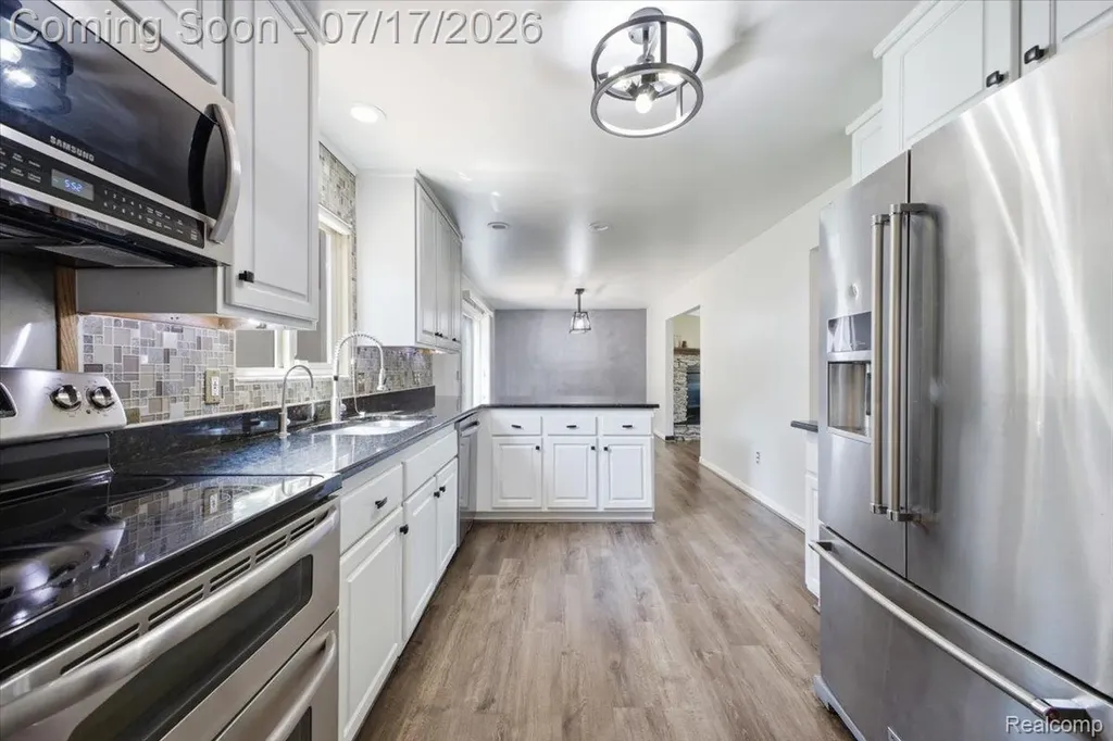 28108 Ruby Court Chesterfield Township MI 48047