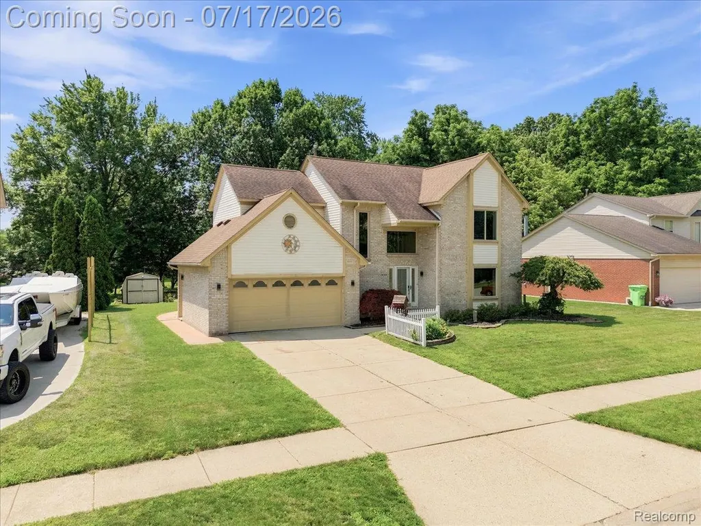 28108 Ruby Court Chesterfield Township MI 48047