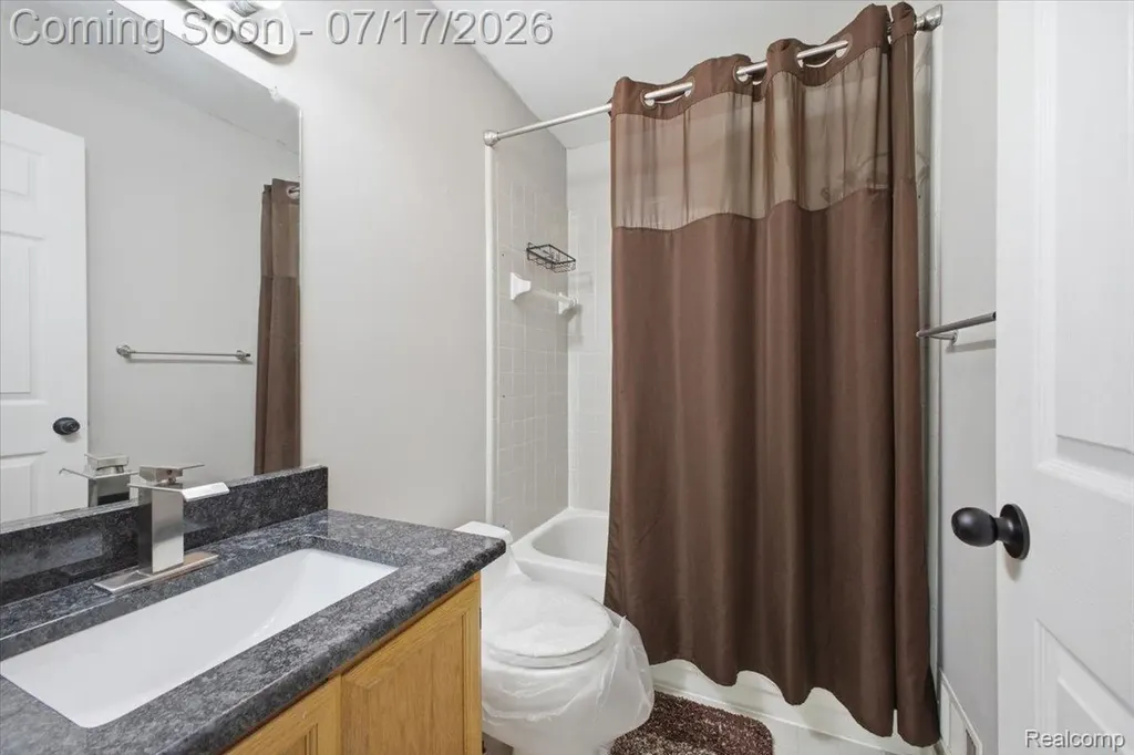 28108 Ruby Court Chesterfield Township MI 48047
