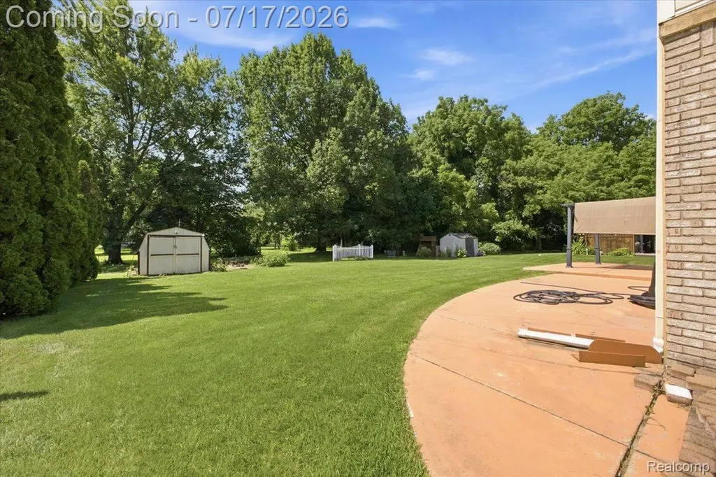 28108 Ruby Court Chesterfield Township MI 48047