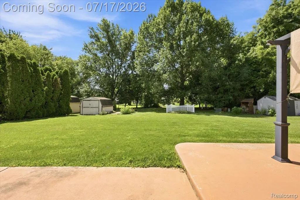 28108 Ruby Court Chesterfield Township MI 48047