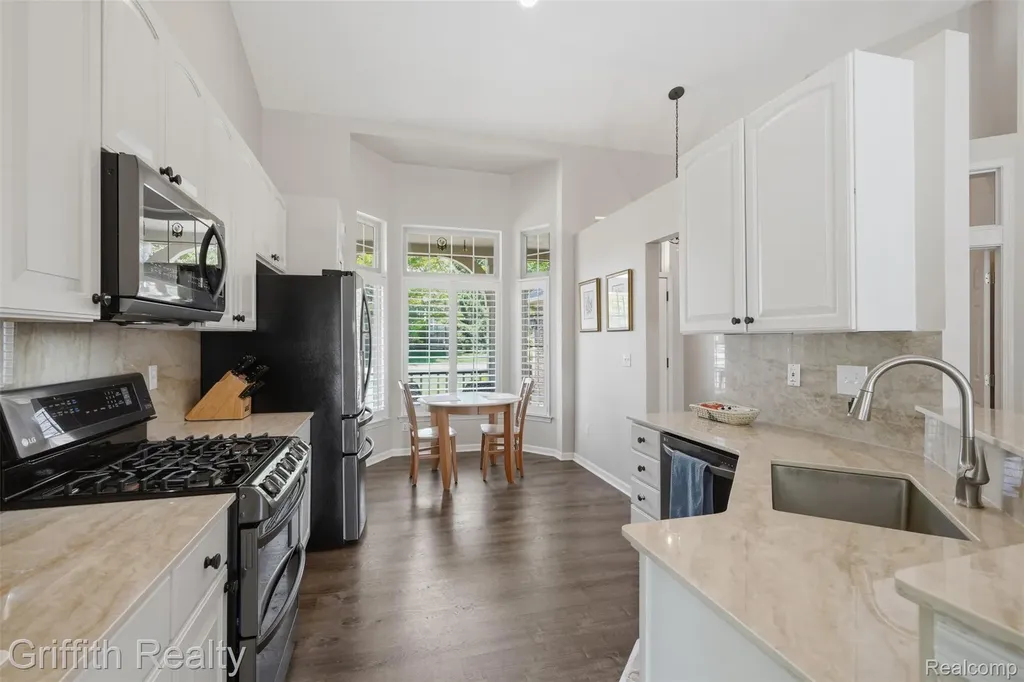 4605 Villa France Drive Genoa Township MI 48116