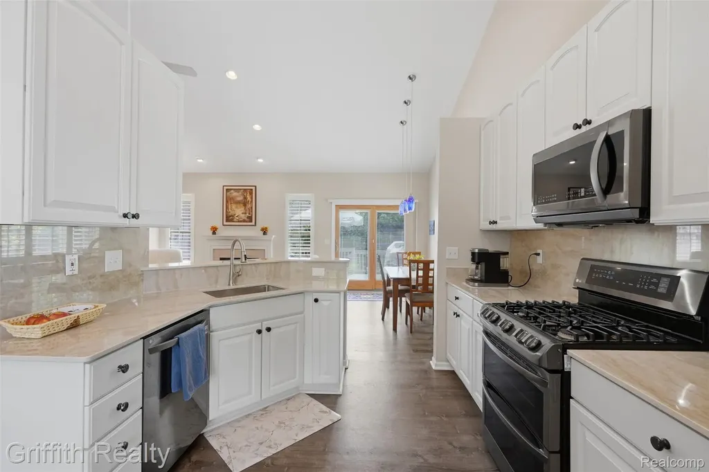 4605 Villa France Drive Genoa Township MI 48116
