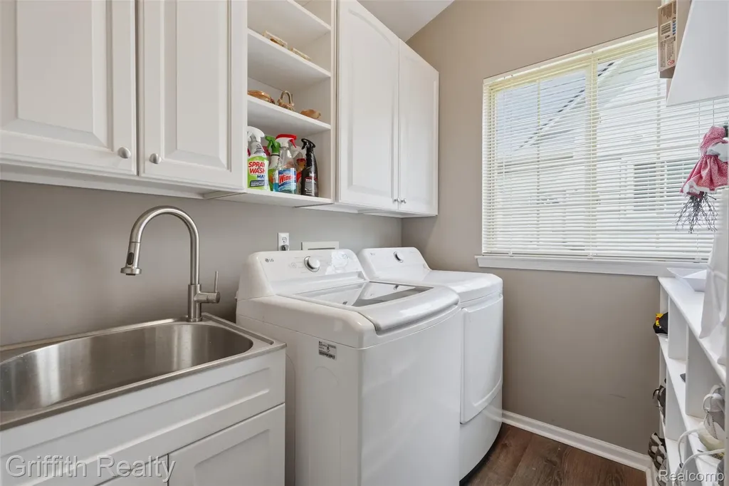 4605 Villa France Drive Genoa Township MI 48116
