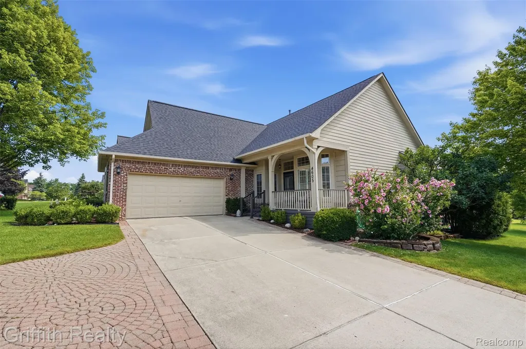 4605 Villa France Drive Genoa Township MI 48116