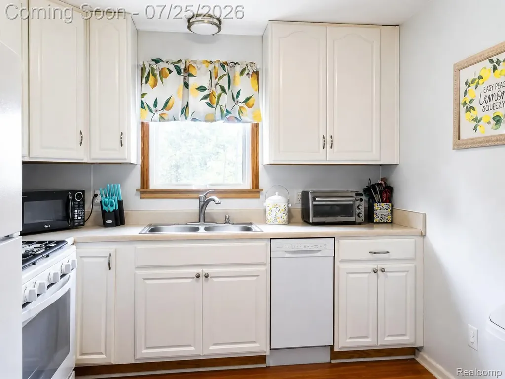 1597 Sunset Street Frenchtown Township MI 48162