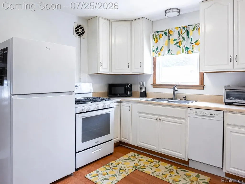 1597 Sunset Street Frenchtown Township MI 48162