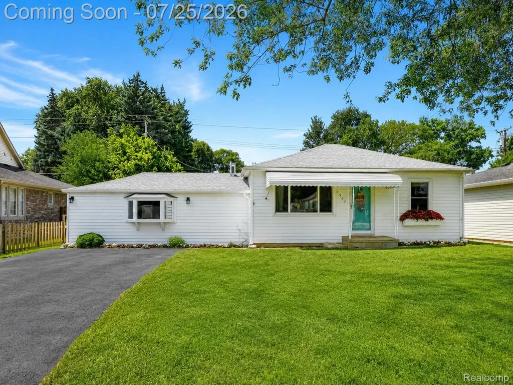 1597 Sunset Street Frenchtown Township MI 48162