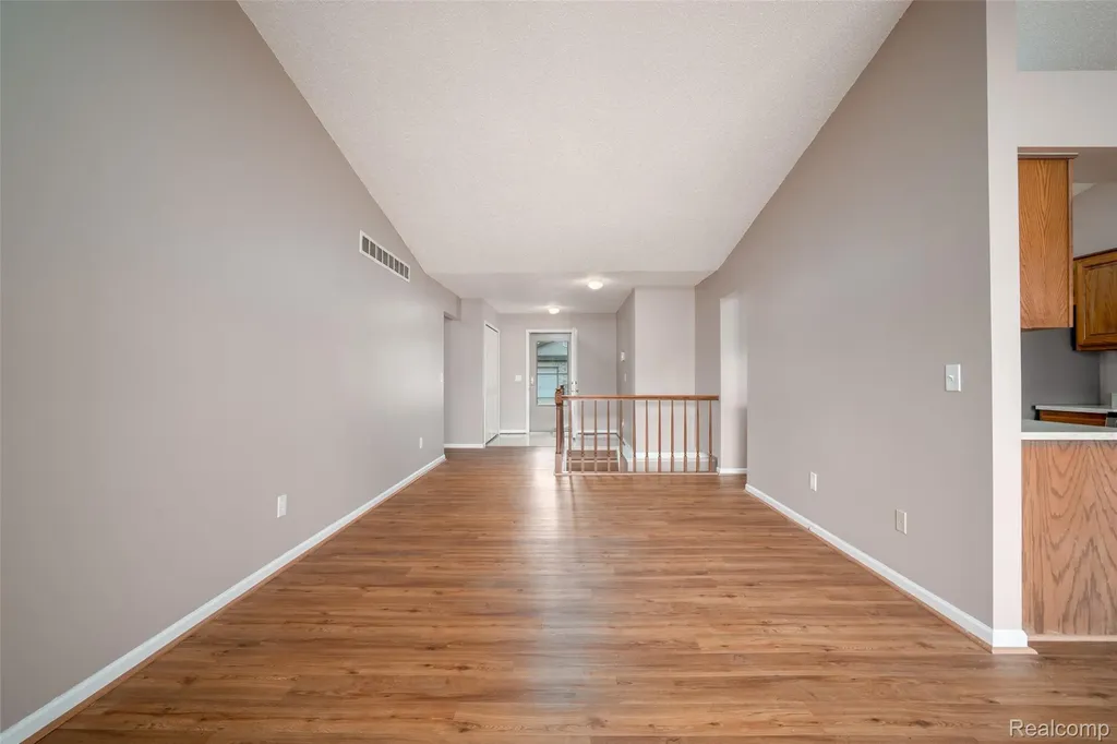 14810 Paris Court Allen Park City MI 48101