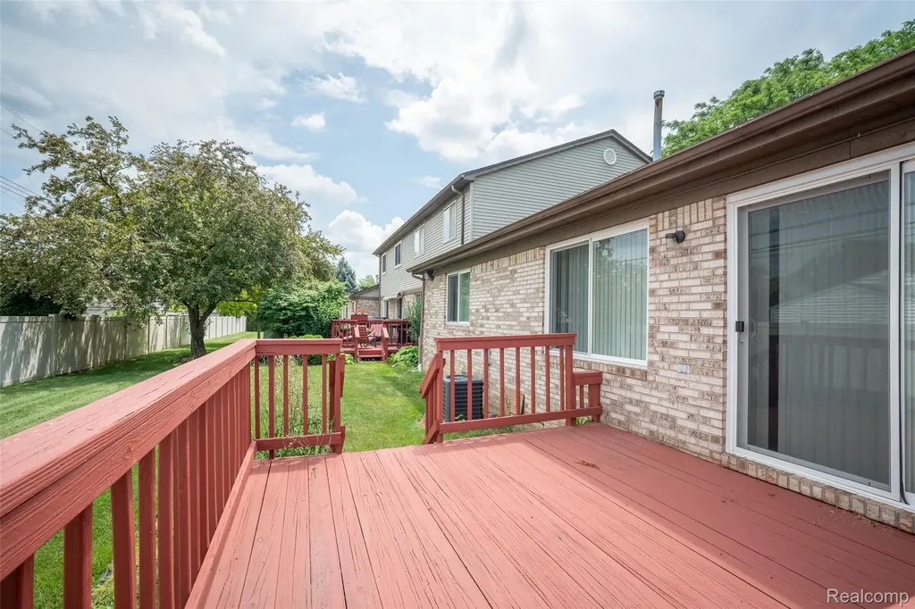 14810 Paris Court Allen Park City MI 48101