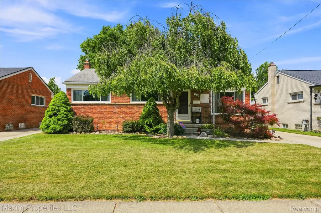 33214 Sheridan Street Garden City City MI 48135