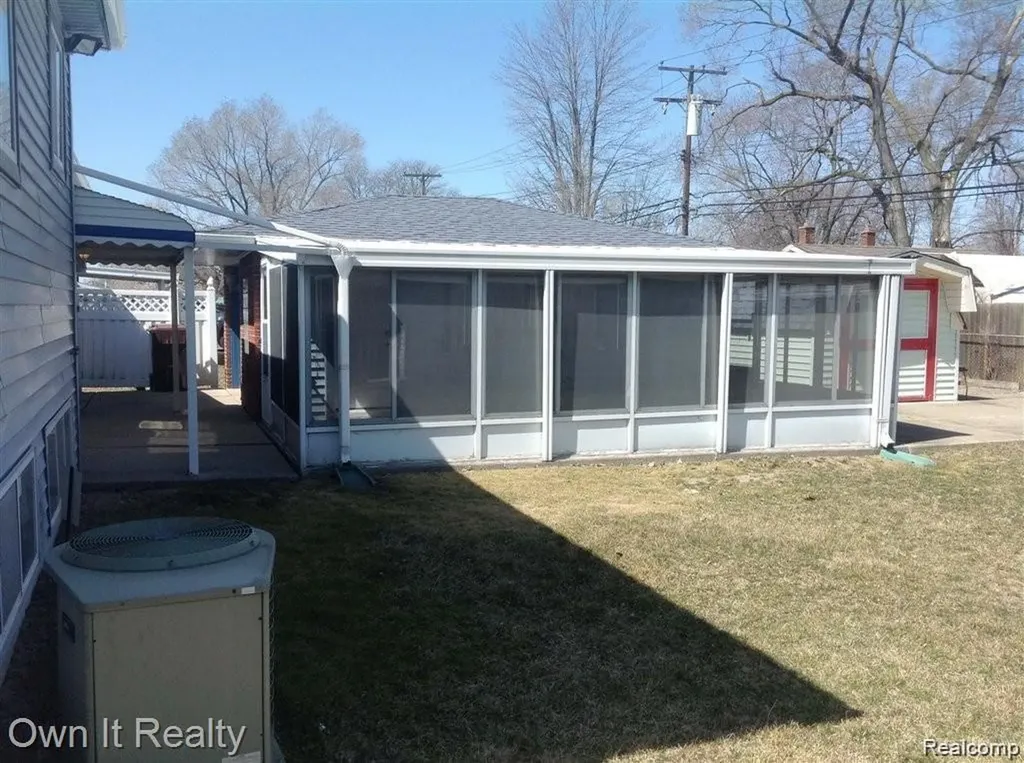 30072 Cherry Hill Road Garden City City MI 48135