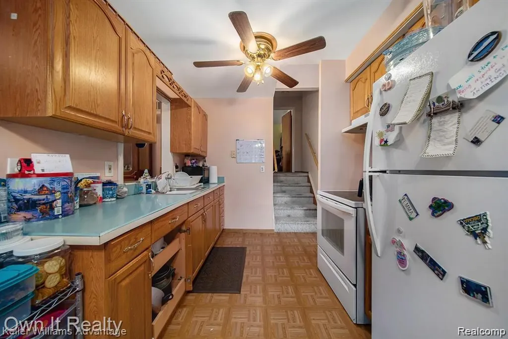 30072 Cherry Hill Road Garden City City MI 48135