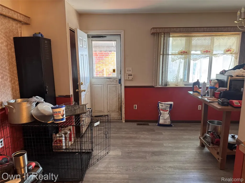 30072 Cherry Hill Road Garden City City MI 48135