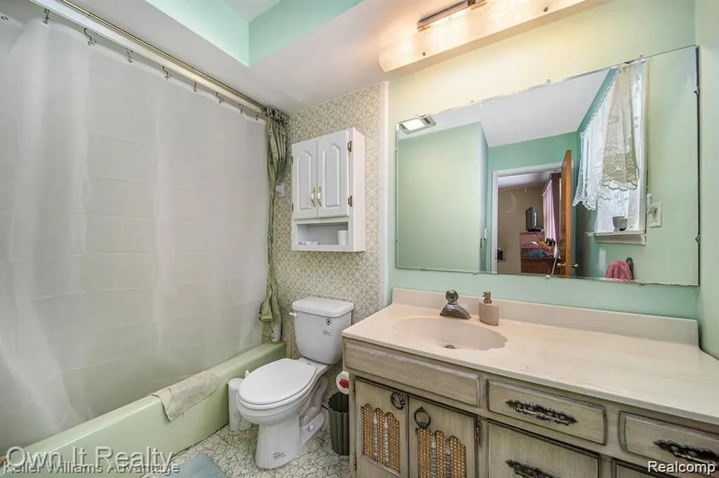 30072 Cherry Hill Road Garden City City MI 48135