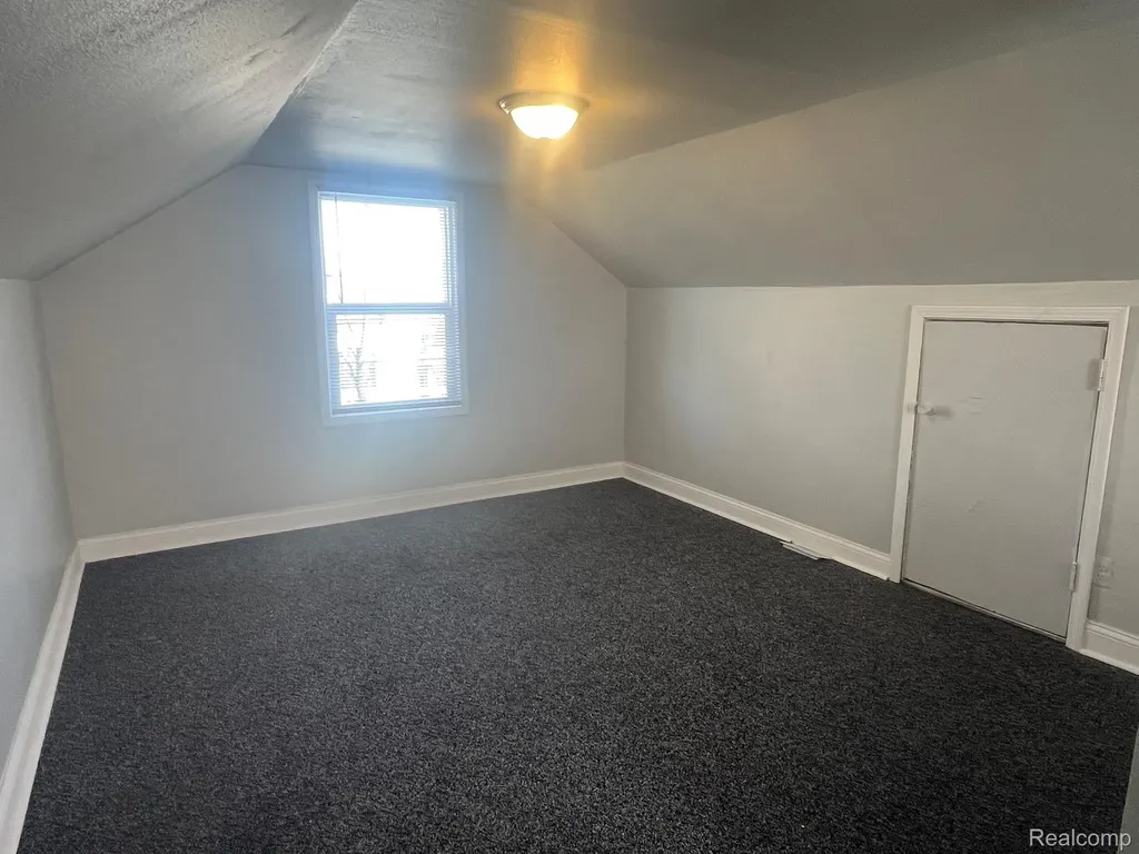 8680 Stahelin Avenue Detroit City MI 48228