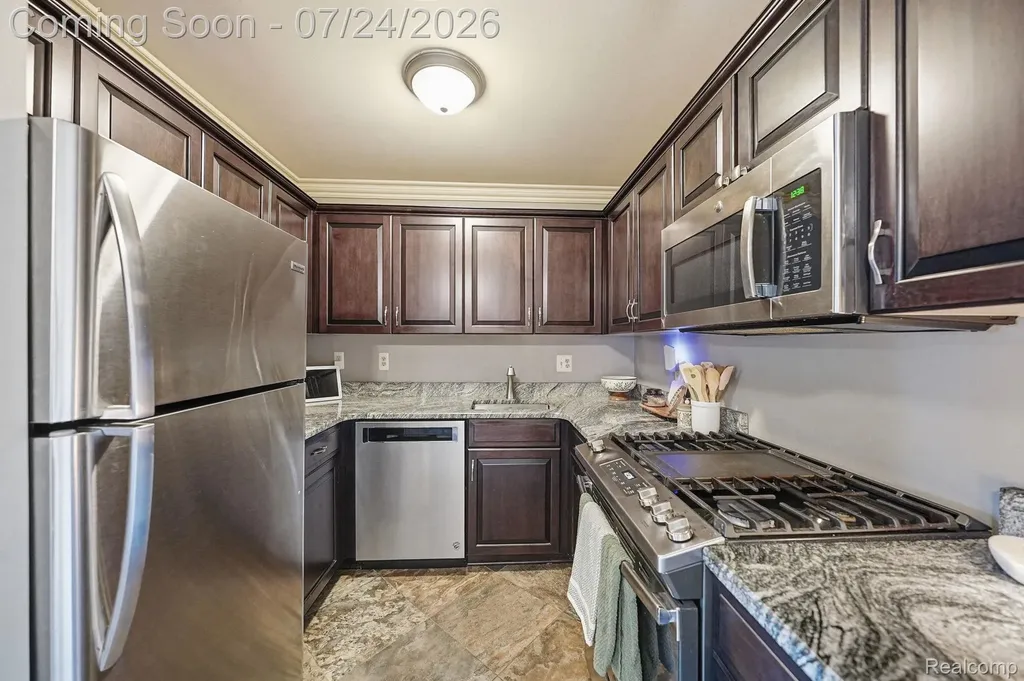 29375 Maurice Court Chesterfield Township MI 48047