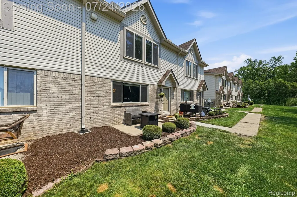 29375 Maurice Court Chesterfield Township MI 48047