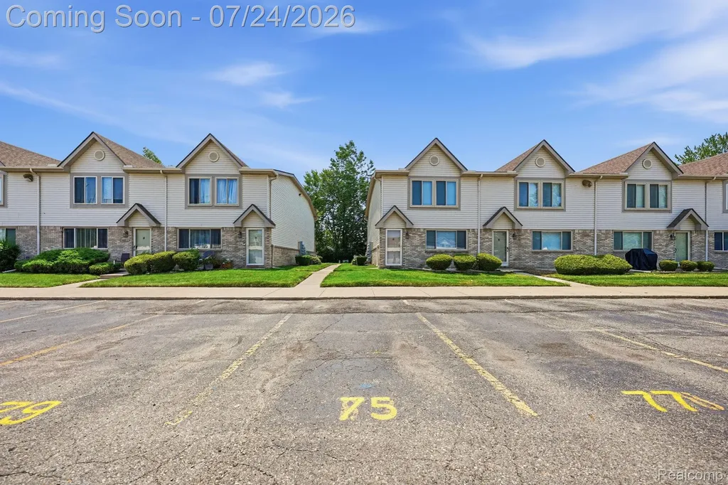 29375 Maurice Court Chesterfield Township MI 48047