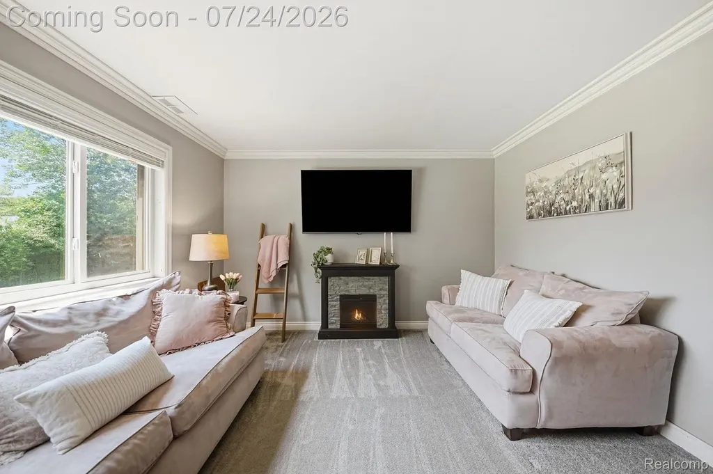 29375 Maurice Court Chesterfield Township MI 48047