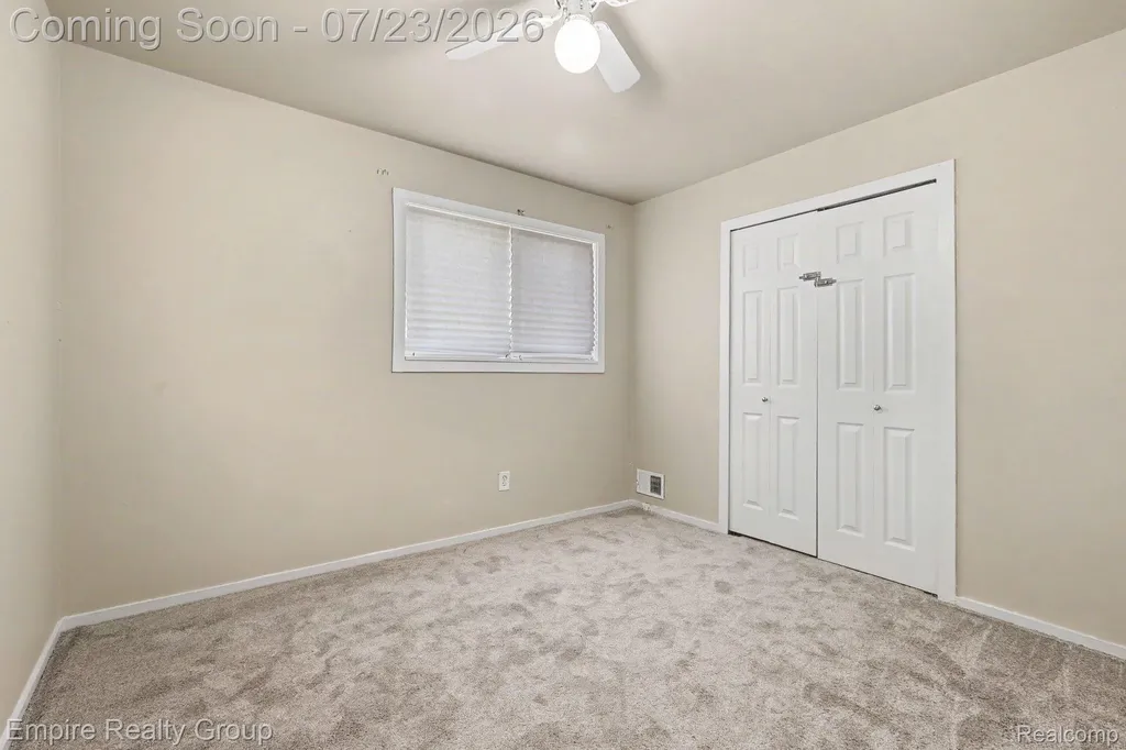 15819 Kerstyn Street Taylor City MI 48180