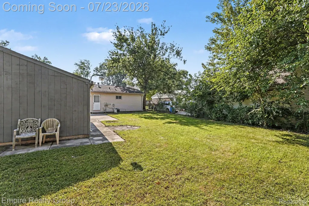 15819 Kerstyn Street Taylor City MI 48180