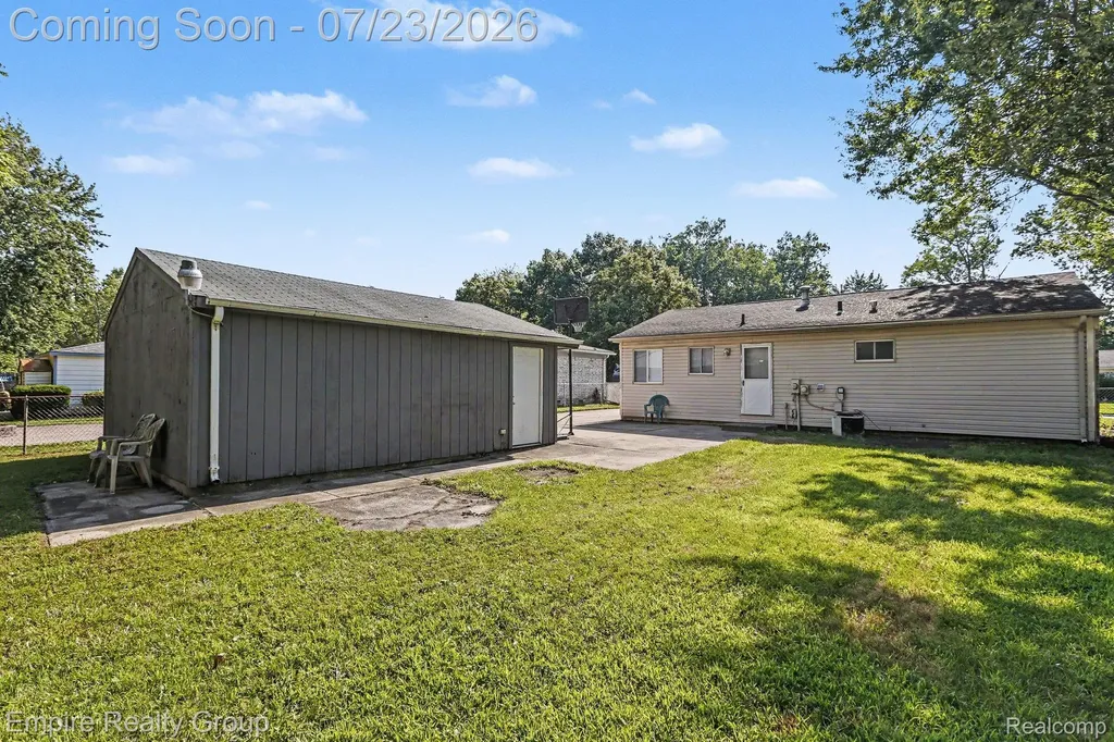 15819 Kerstyn Street Taylor City MI 48180