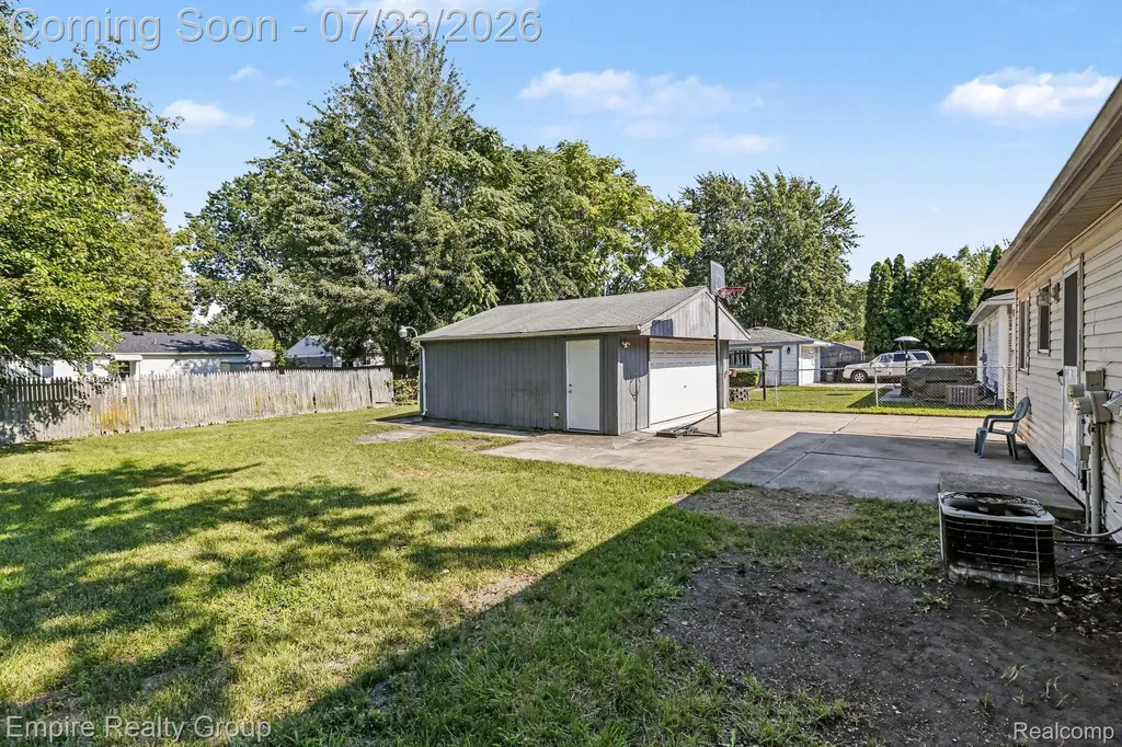 15819 Kerstyn Street Taylor City MI 48180