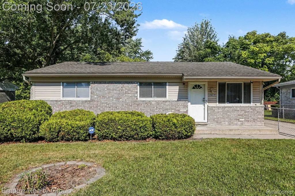 15819 Kerstyn Street Taylor City MI 48180
