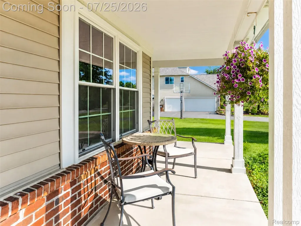 5734 Katz Farm Court Saline City MI 48176
