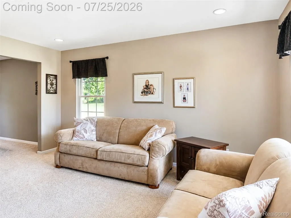5734 Katz Farm Court Saline City MI 48176