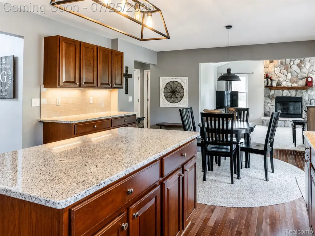 5734 Katz Farm Court Saline City MI 48176