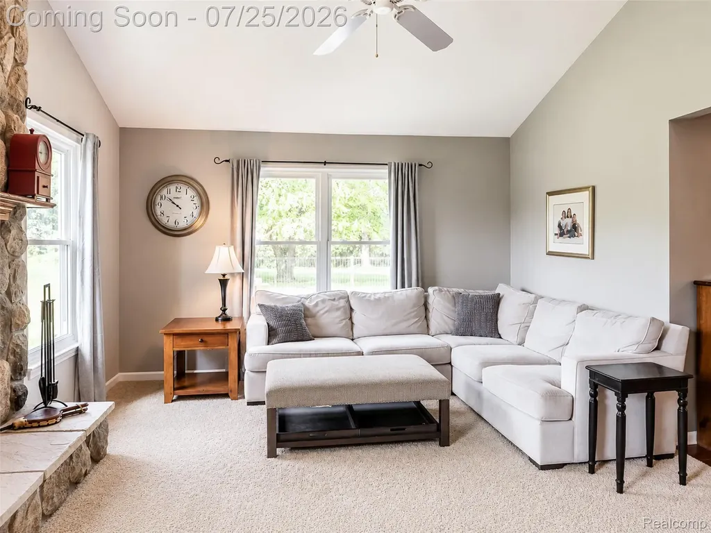 5734 Katz Farm Court Saline City MI 48176