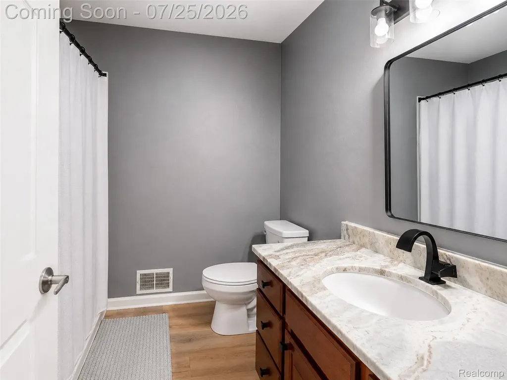 5734 Katz Farm Court Saline City MI 48176