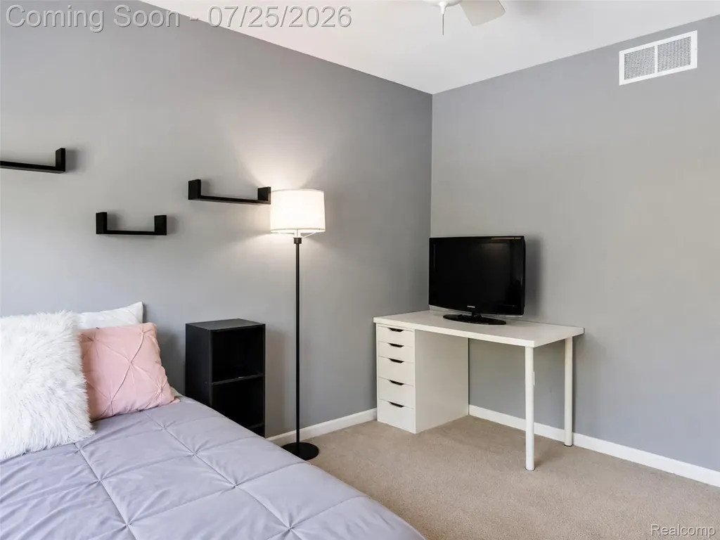 5734 Katz Farm Court Saline City MI 48176