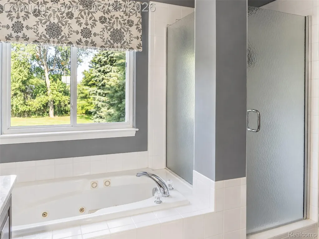 5734 Katz Farm Court Saline City MI 48176