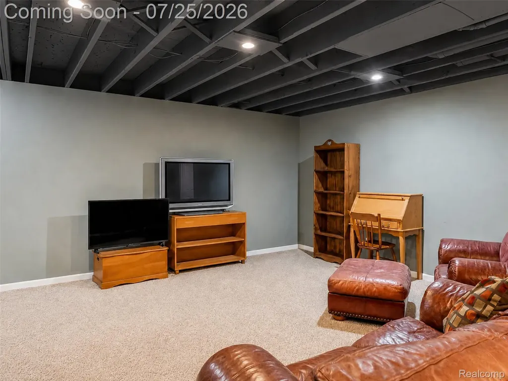 5734 Katz Farm Court Saline City MI 48176