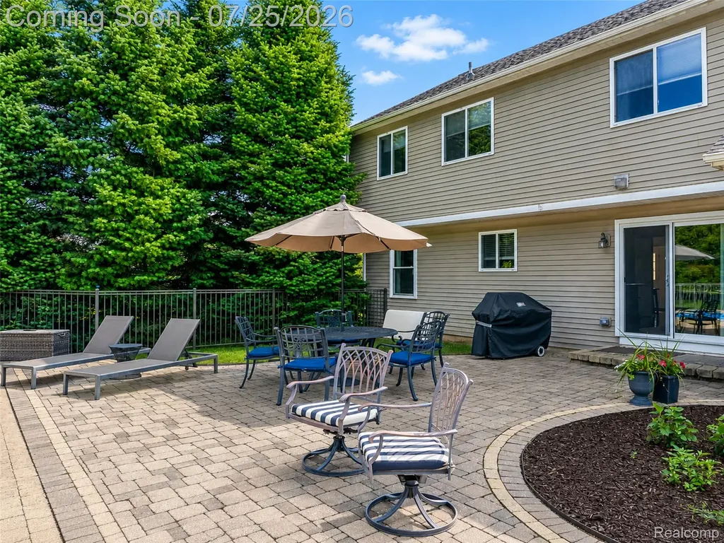 5734 Katz Farm Court Saline City MI 48176