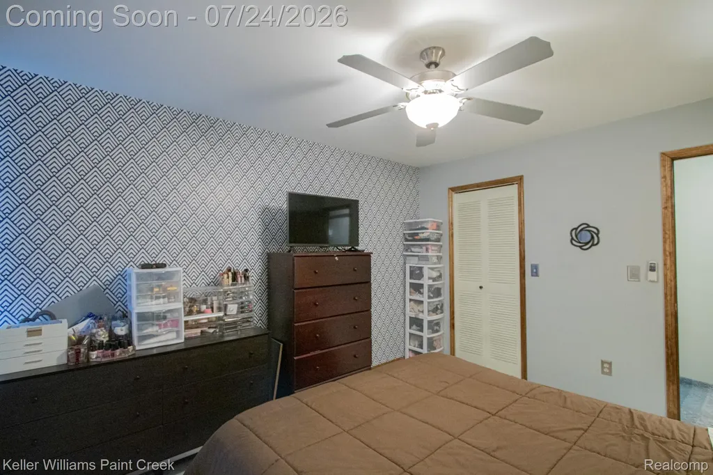 36028 Saint Ives Court Clinton Charter Township MI 48035