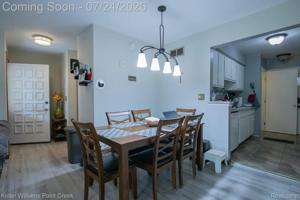 36028 Saint Ives Court Clinton Charter Township MI 48035